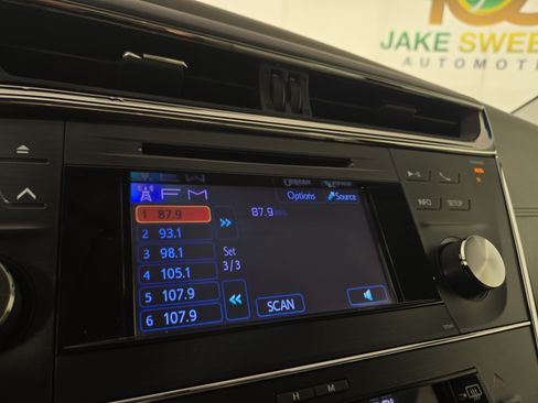 Used 2013 Toyota Avalon XLE FWD image 19