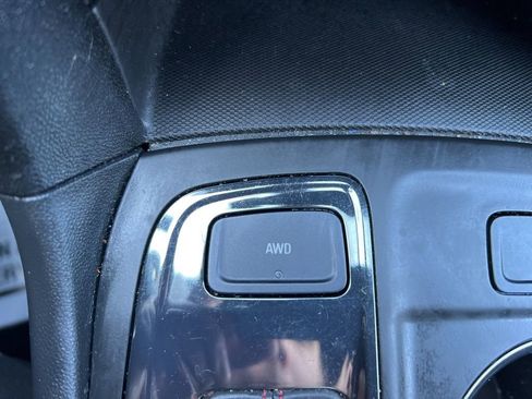 Used 2023 Chevrolet Equinox RS image 24