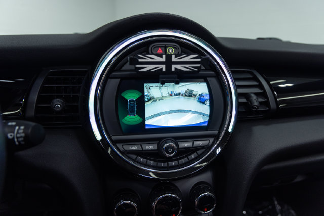 Used 2020 MINI Cooper S w/ Driver Assistance Package FWD image 16