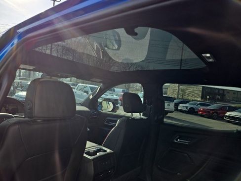 New 2025 Chevrolet Silverado EV RST image 23