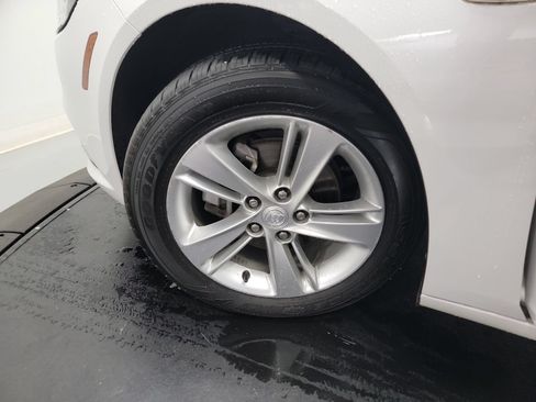 Used 2019 Buick Regal Preferred w/ Sights and Sounds Package FWD image 29