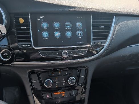 Used 2021 Buick Encore Preferred FWD image 13