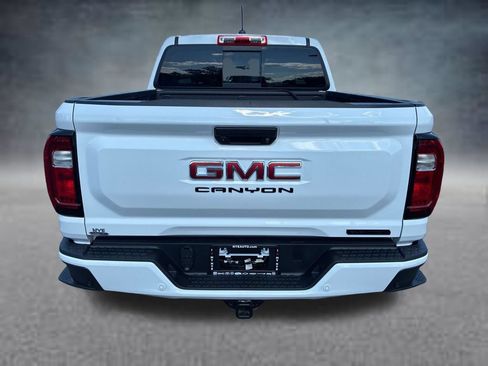 Used 2024 GMC Canyon Elevation w/ Convenience Package AWD/4WD image 7