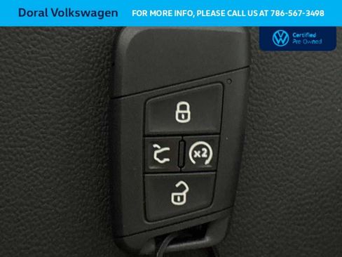 Used 2025 Volkswagen Taos SE FWD image 28