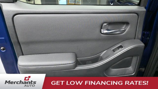 Used 2022 Nissan Frontier SV AWD/4WD image 17