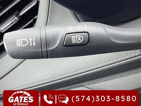 Used 2025 Buick Encore GX Preferred AWD/4WD image 23