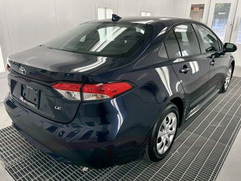 Used 2022 Toyota Corolla LE image 5