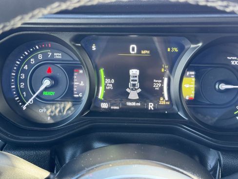 Certified 2025 Jeep Wrangler Sahara w/ Safety Group AWD/4WD image 21