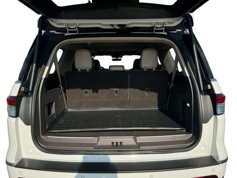 Certified 2024 Lincoln Navigator L Reserve AWD/4WD image 24