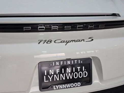 Used 2017 Porsche 718 Cayman S image 25