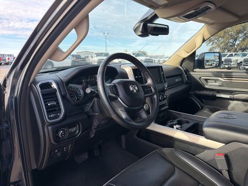Used 2019 RAM 1500 Laramie image 7