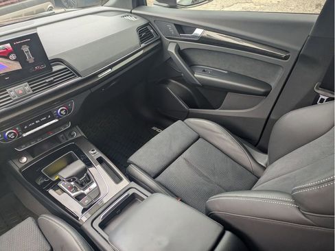 Used 2022 Audi SQ5 Premium image 31