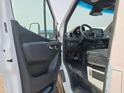 Used 2024 Mercedes-Benz Sprinter 3500 image 26
