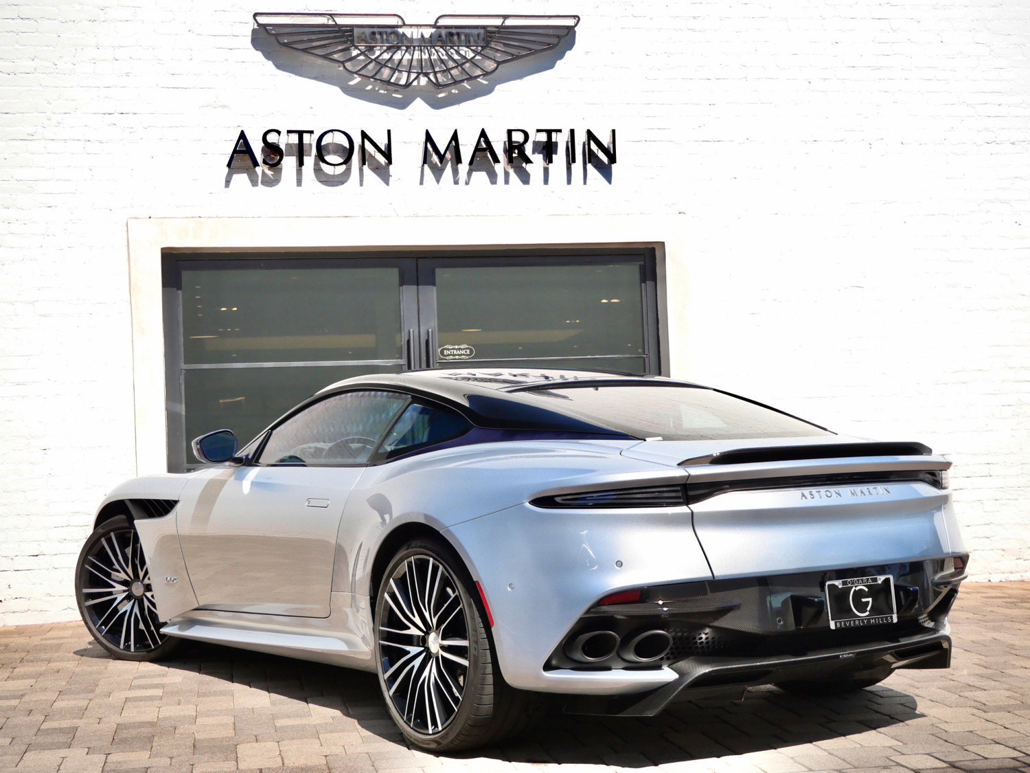 Used 2021 Aston Martin DBS Superleggera RWD image 2
