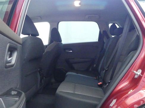 Used 2021 Nissan Rogue SV image 22