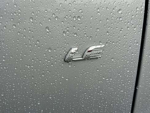 Used 2025 Toyota Corolla Cross LE image 32