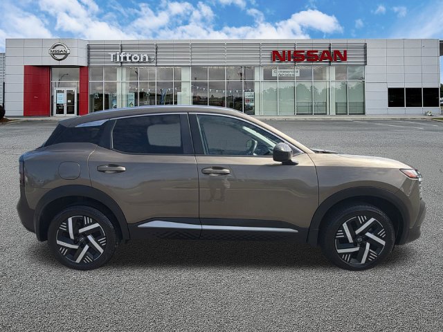 Certified 2026 Nissan Kicks SV FWD image 8