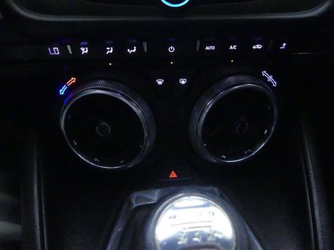 Used 2019 Chevrolet Camaro LT RWD image 14
