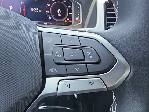 Used 2022 Volkswagen Atlas Cross Sport SE AWD/4WD image 18