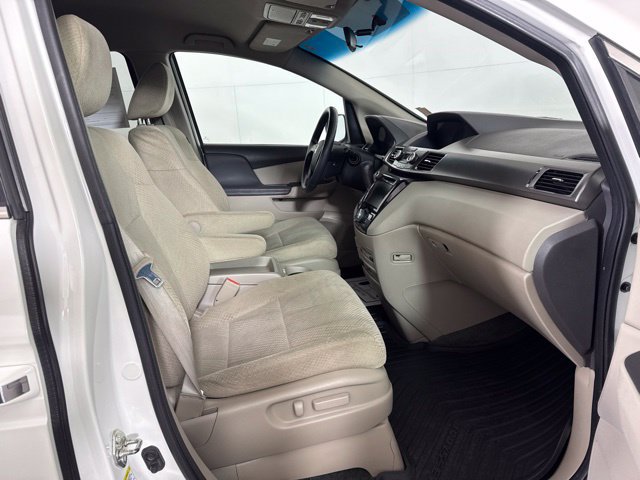 Used 2016 Honda Odyssey SE image 4