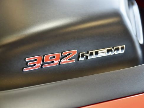 Used 2018 Dodge Challenger R/T Scat Pack RWD image 9
