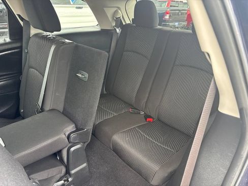 Used 2020 Dodge Journey SE FWD image 36