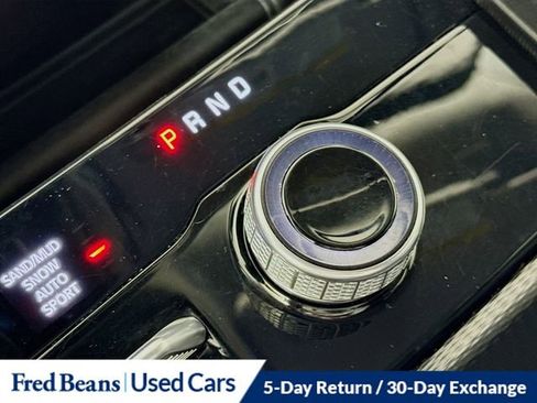 Used 2023 Jeep Grand Cherokee Limited image 19