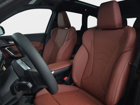 New 2026 BMW X1 xDrive28i w/ Technology Package image 15