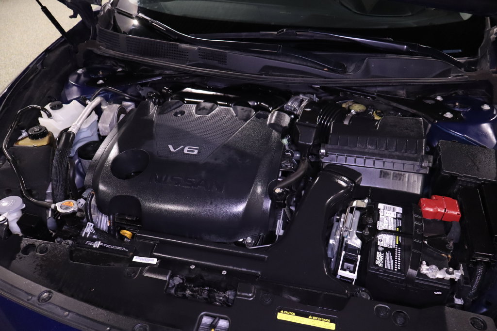 Used 2016 Nissan Maxima SR FWD image 34