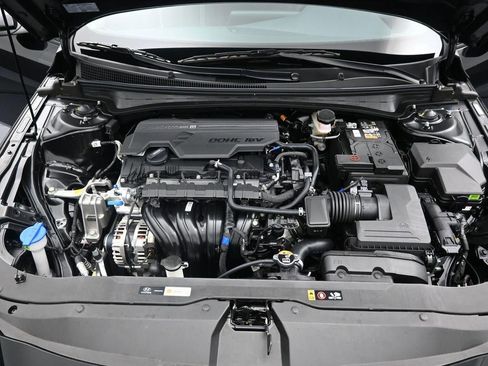 New 2026 Hyundai Elantra SE image 33