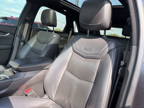 Used 2020 Cadillac XT5 Premium Luxury image 19