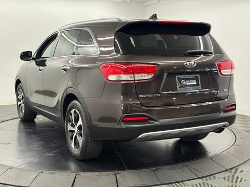 Used 2017 Kia Sorento EX w/ EX V6 Premium Package FWD image 12