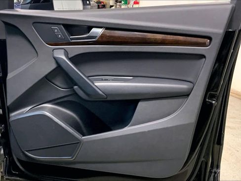 Used 2019 Audi Q5 2.0T Premium image 22