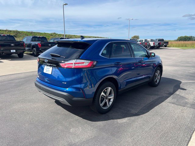 Used 2024 Ford Edge SEL w/ Convenience Package AWD/4WD image 5
