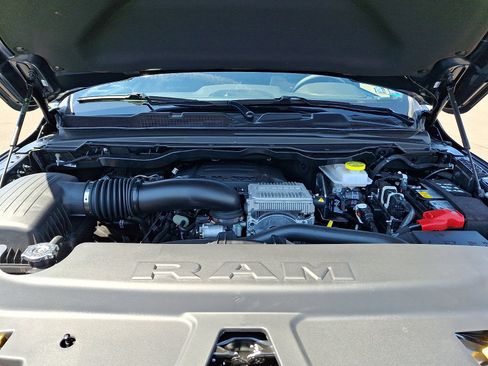 Certified 2026 RAM 1500 Laramie w/ Sport Appearance Package AWD/4WD image 31