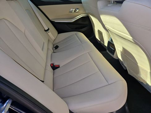 Used 2020 BMW 330i Sedan w/ Premium Package image 21