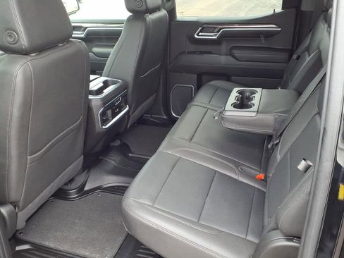 Certified 2022 Chevrolet Silverado 1500 LTZ w/ Technology Package image 17