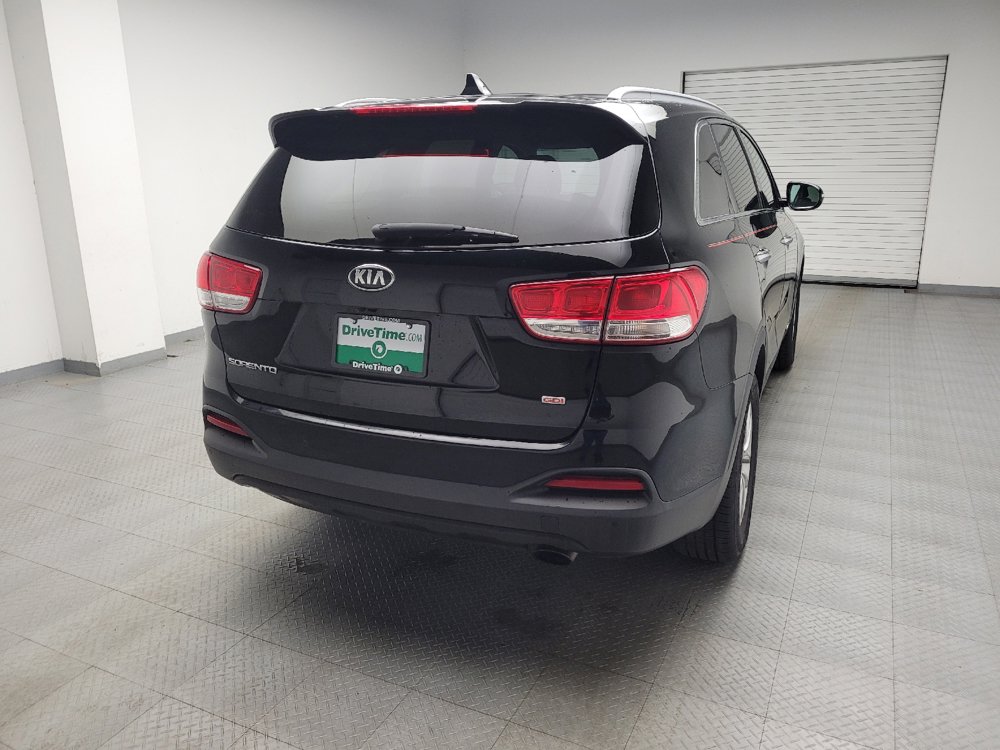 Used 2017 Kia Sorento AWD w/ LX Convenience Package image 7