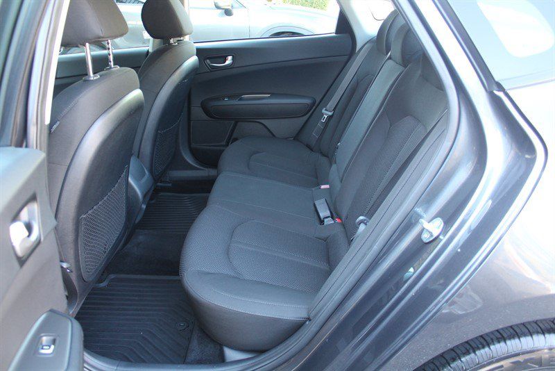Used 2020 Kia Optima LX FWD image 19