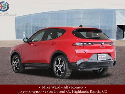 New 2025 Alfa Romeo Tonale w/ Premium Package image 3