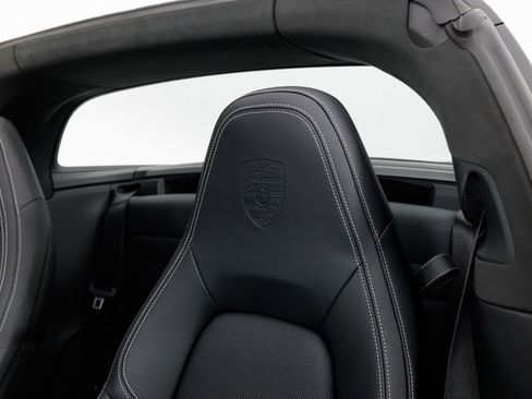 Used 2022 Porsche 911 Targa 4S AWD/4WD image 18