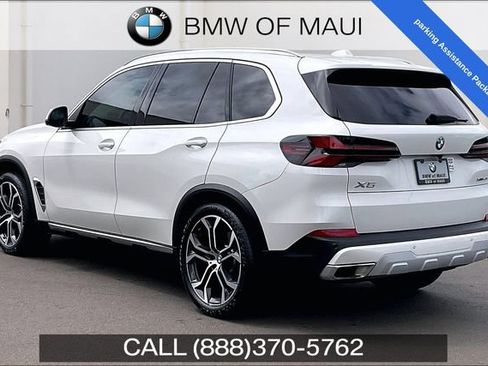 Used 2024 BMW X5 xDrive40i w/ Parking Assistance Package AWD/4WD image 10