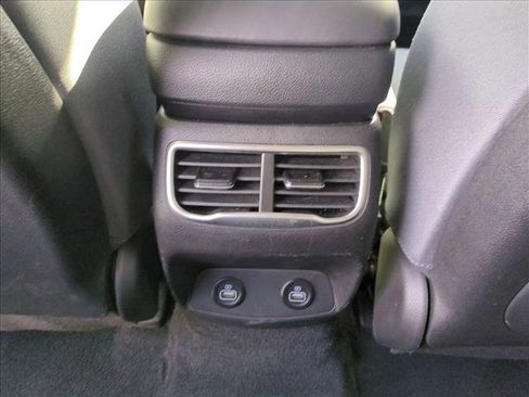 Used 2023 Hyundai Santa Fe SEL image 17