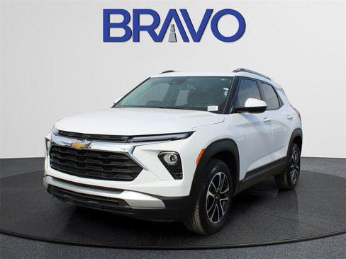 Used 2026 Chevrolet TrailBlazer LT image 8
