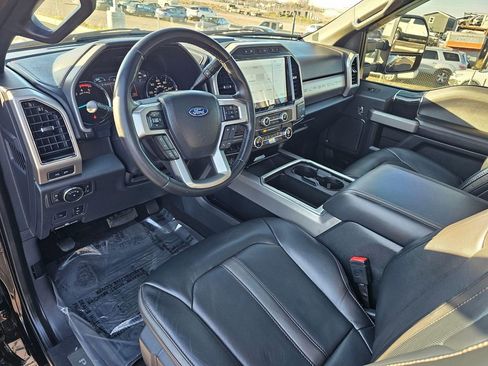 Used 2022 Ford F350 Platinum w/ FX4 Off-Road Package image 2