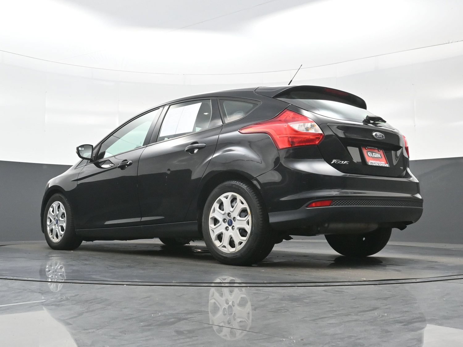 Used 2012 Ford Focus SE FWD image 28