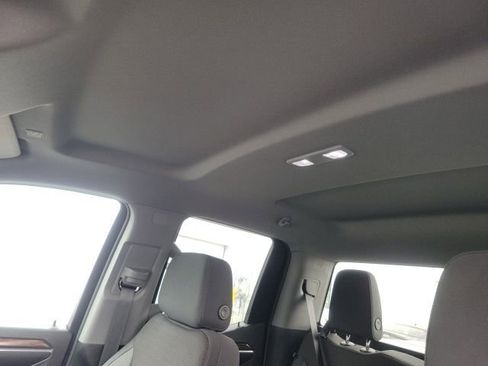 Used 2024 GMC Sierra 1500 Elevation image 18