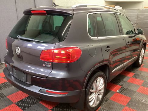 Used 2016 Volkswagen Tiguan SE AWD/4WD image 3