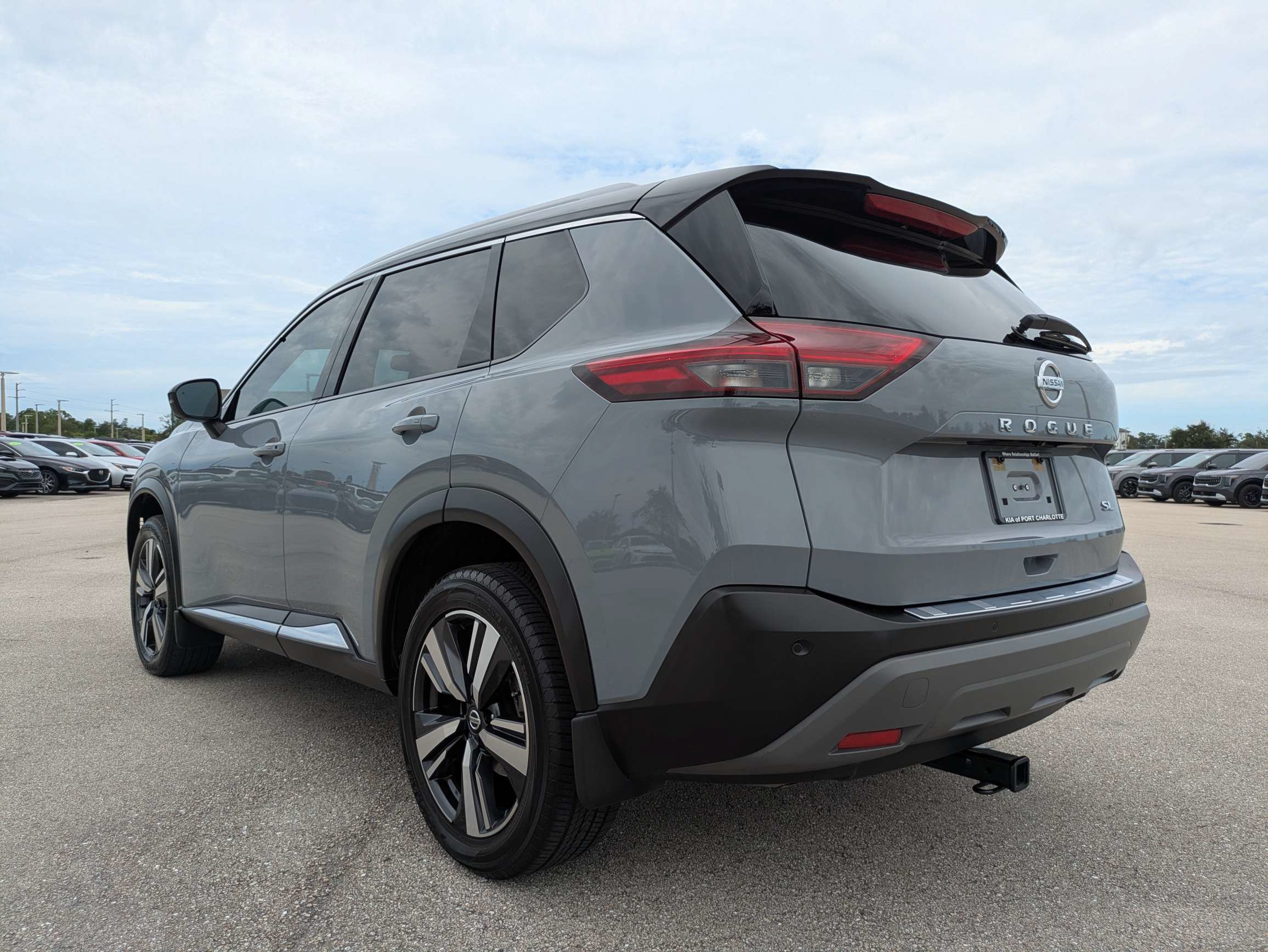 Used 2021 Nissan Rogue SL w/ Premium Package FWD image 6