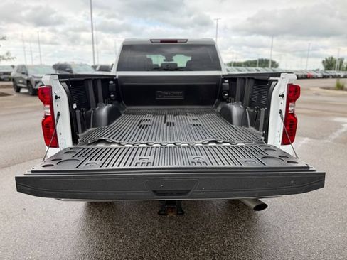 Used 2025 Chevrolet Silverado 2500 LT w/ Convenience Package AWD/4WD image 13